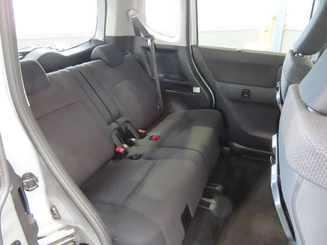 デリカD:2 ハイブリッドMZ 全方位カメラパッケージ メモリーナビ 衝突軽減装置 両側自動ドア コーナーセンサー クルコン アイドリングストップ アルミホイール シートヒーター スマートキー バックカメラ ETC メモリーナビ(9枚目)