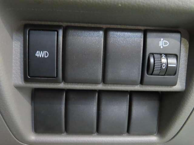 ミニキャブバン ブラボー フルフラット 4WD エアコン パワーウインドウ 寒冷地仕様 ABS リモコンキー 助手席エアバッグ 運転席エアバッグ パワステ 両側スライドドア(17枚目)