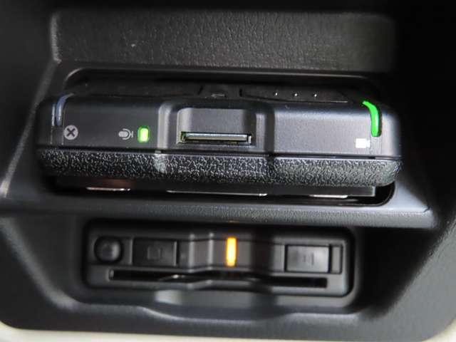 ＣＸ－６０ ＸＤ－ハイブリッド　エクスクルーシブモダン　純正ナビ・ドラレコ　衝突軽減ブレーキ　地上デジタル　サイドカメラ　ＥＴＣ　アルミホイール　横滑り防止装置　パワーシート　アイドリングストップ　フロントカメラ　フルタイム４ＷＤ　スマートキー（17枚目）