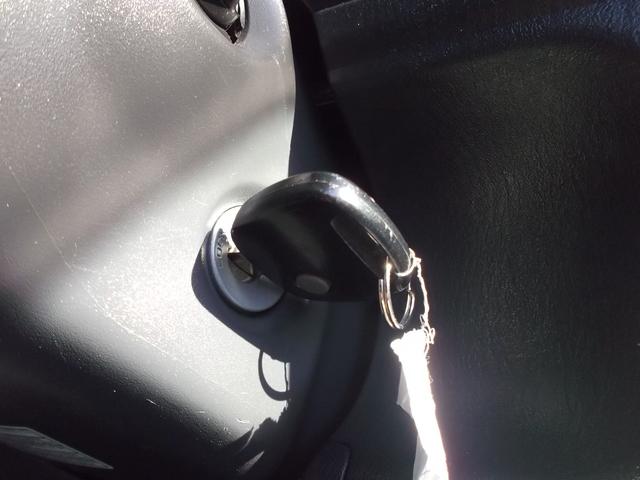 ジムニー ＸＣ　タ－ボ　パ－トタイム４ＷＤ　５速マニュアル車　ランドベンチャー用１６インチアルミホイ－ル＆スタッドレスタイヤ装着済み　フォグランプ　ル－フレ－ル　電動格納ドアミラ－　ＡＢＳ　プライバシ－ガラス☆（24枚目）