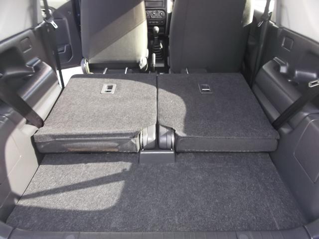 ジムニー ＸＣ　タ－ボ　パ－トタイム４ＷＤ　５速マニュアル車　ランドベンチャー用１６インチアルミホイ－ル＆スタッドレスタイヤ装着済み　フォグランプ　ル－フレ－ル　電動格納ドアミラ－　ＡＢＳ　プライバシ－ガラス☆（34枚目）