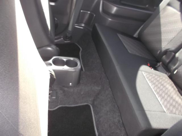 ジムニー ＸＣ　タ－ボ　パ－トタイム４ＷＤ　５速マニュアル車　ランドベンチャー用１６インチアルミホイ－ル＆スタッドレスタイヤ装着済み　フォグランプ　ル－フレ－ル　電動格納ドアミラ－　ＡＢＳ　プライバシ－ガラス☆（42枚目）