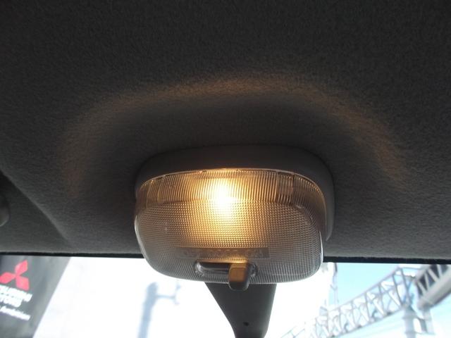 ジムニー ＸＣ　タ－ボ　パ－トタイム４ＷＤ　５速マニュアル車　ランドベンチャー用１６インチアルミホイ－ル＆スタッドレスタイヤ装着済み　フォグランプ　ル－フレ－ル　電動格納ドアミラ－　ＡＢＳ　プライバシ－ガラス☆（54枚目）