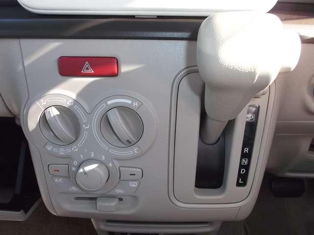 アルトラパン Ｌ　ナビ全方位モニタ－カメラパッケ－ジ　純正メモリ－ナビ　フルセグＴＶ　ブル－トゥ－スオ－ディオ　音楽ＣＤ　ＤＶＤ再生　ステアリングリモコン　運転席ヒ－タ－　衝突被害軽減ブレ－キ　タイヤ４本新品交換済み☆（19枚目）