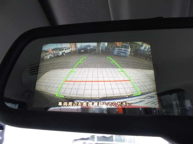 �V�t�g���o�[���u�q�i��ށj�v�ɓ����ƁA�ԗ�����̉f�������[���~���[���̃��j�^�[�ɕ\������u�����r���[���j�^�[�t���[���~���[�i�����hΉ@�\�t�j�v��W���������A��ގ��Ɏԗ�����̈��S�m�F���T�|�[�g��