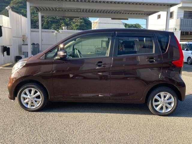 デイズ Ｘ　Ｖセレクション　ナビ・フルセグＴＶ・全周囲カメラ・キーレス　地デジ　アラウンドビュー　Ａストップ　エアコン　キーレス　衝突軽減ブレーキ　インテリジェントキー　横滑り防止　バックカメラ　盗難防止システム　メモリーナビ（6枚目）