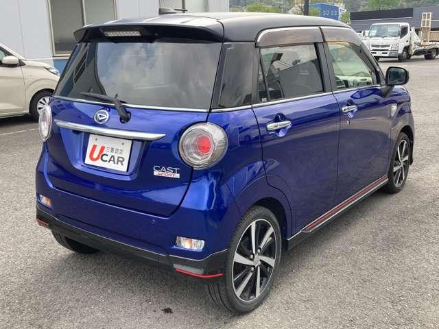 【お子様連れもＯＫ！】当店にはキッズスペース、おむつ交換台、授乳室、女性用トイレにはベビーチェアもございますので小さなお子様連れのお客様も安心して車を見ることが出来ます♪