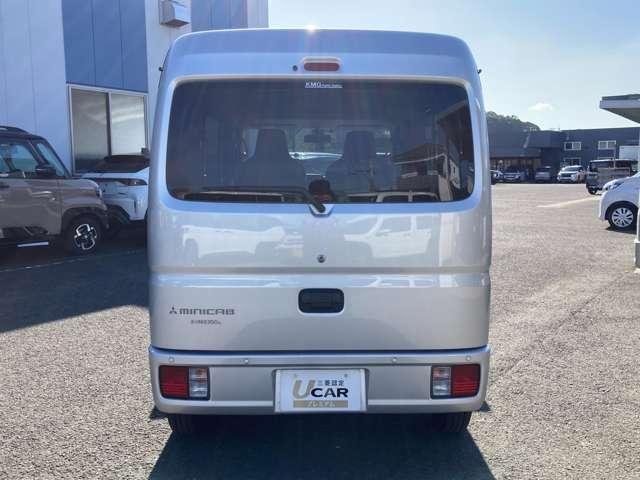 ミニキャブバン Ｅ　横滑り防止・アイドリングストップ・ＥＴＣ　両側手動スライドドア　パーキングセンサー　パワステ　マニュアルエアコン　ＥＳＣ　運転席エアバッグ　助手席エアバッグ　アイドリングストップ　ＡＢＳ（8枚目）