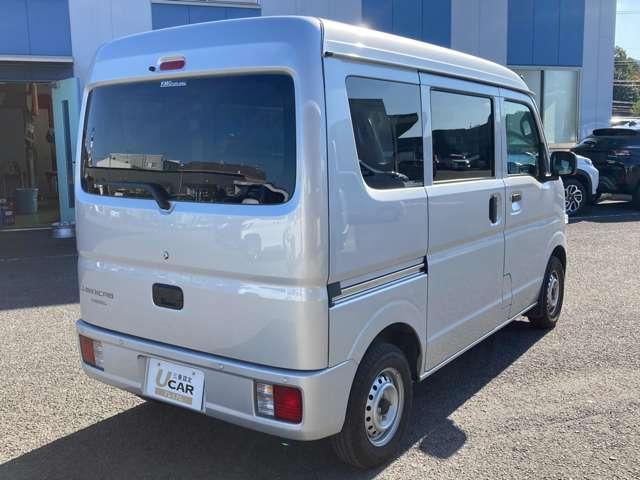 ミニキャブバン Ｅ　横滑り防止・アイドリングストップ・ＥＴＣ　両側手動スライドドア　パーキングセンサー　パワステ　マニュアルエアコン　ＥＳＣ　運転席エアバッグ　助手席エアバッグ　アイドリングストップ　ＡＢＳ（9枚目）