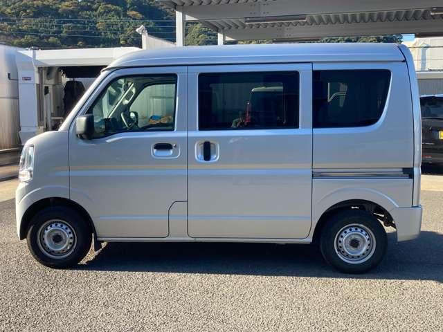 ミニキャブバン Ｅ　横滑り防止・アイドリングストップＥＴＣ　両側手動スライドドア　パーキングセンサー　パワステ　マニュアルエアコン　ＥＳＣ　運転席エアバッグ　助手席エアバッグ　アイドリングストップ　ＡＢＳ（6枚目）