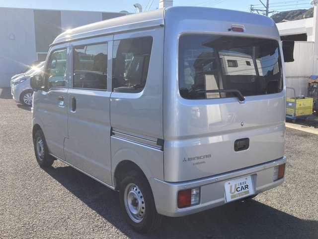 ミニキャブバン Ｅ　横滑り防止・アイドリングストップＥＴＣ　両側手動スライドドア　パーキングセンサー　パワステ　マニュアルエアコン　ＥＳＣ　運転席エアバッグ　助手席エアバッグ　アイドリングストップ　ＡＢＳ（7枚目）