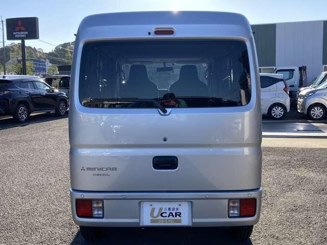 ミニキャブバン Ｅ　横滑り防止・アイドリングストップＥＴＣ　両側手動スライドドア　パーキングセンサー　パワステ　マニュアルエアコン　ＥＳＣ　運転席エアバッグ　助手席エアバッグ　アイドリングストップ　ＡＢＳ（8枚目）