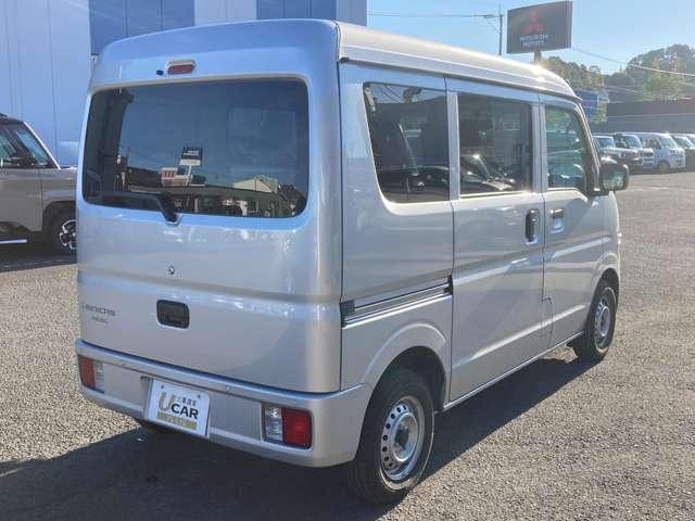 ミニキャブバン Ｅ　横滑り防止・アイドリングストップＥＴＣ　両側手動スライドドア　パーキングセンサー　パワステ　マニュアルエアコン　ＥＳＣ　運転席エアバッグ　助手席エアバッグ　アイドリングストップ　ＡＢＳ（9枚目）