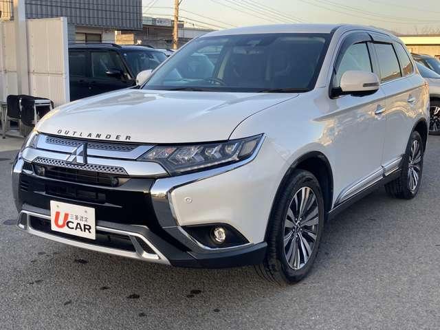 アウトランダー ２０Ｇ　ナビ・フルセグＴＶ・全周囲カメラ・キーレス　ＡＢＳ　ＬＥＤヘッドランプ　オートクルーズコントロール　メモリーナビ　アルミホイール　地デジ　横滑り防止装置　アラウンドモニター　クリアランスソナー　ＥＴＣ（5枚目）