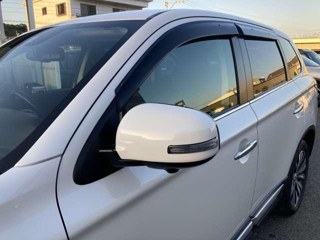 アウトランダー ２０Ｇ　ナビ・フルセグＴＶ・全周囲カメラ・キーレス　ＡＢＳ　ＬＥＤヘッドランプ　オートクルーズコントロール　メモリーナビ　アルミホイール　地デジ　横滑り防止装置　アラウンドモニター　クリアランスソナー　ＥＴＣ（19枚目）