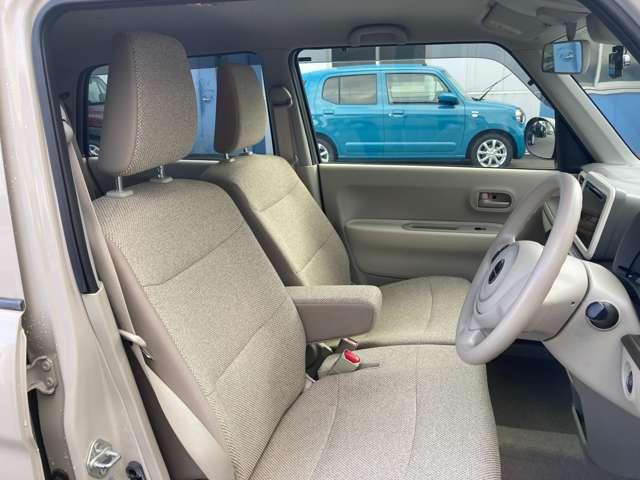 アルトラパン Ｌ　ナビ・フルセグＴＶ・全周囲カメラ・キーレス　前後誤発進抑制　３６０°カメラ　シートヒーター付　ナビ＆ＴＶ　横滑り防止装置付き　エネチャージ　地デジ　リアカメラ　運転席助手席エアバッグ　イモビライザー（8枚目）