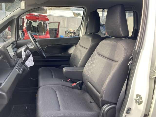 ワゴンR ハイブリッドFX ナビ・ワンセグTV・衝突軽減B・横滑り防止 点検記録簿 デュアルセンサーブレーキS シートヒーター付 リアセンサー ESP エネチャージ キーフリー Wエアバック フルオートエアコン 盗難防止 ABS(9枚目)