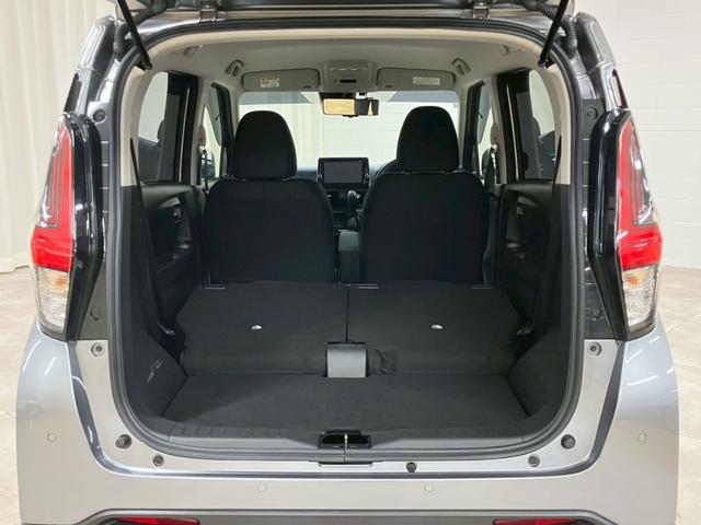 お客様のカーライフをサポートさせて頂きます。販売だけではなく整備も併設した大型のサービス工場で熟練のサービススタッフがサポートさせていただきます。お任せ下さい！【無料通話００７８－６０４２－７７３０】