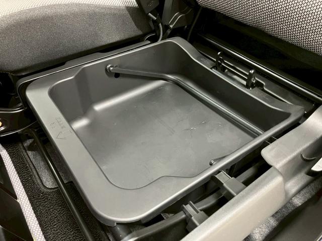 お客様のカーライフをサポートさせて頂きます。販売だけではなく整備も併設した大型のサービス工場で熟練のサービススタッフがサポートさせていただきます。お任せ下さい！【無料通話００７８－６０４２－７７３０】