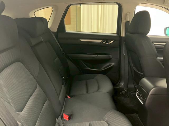 広々とした駐車場をご用意してお待ちしております。展示場には豊富な在庫をご用意。メーカー問わず比較していただけます。【無料通話００７８－６０４２－７７３０】