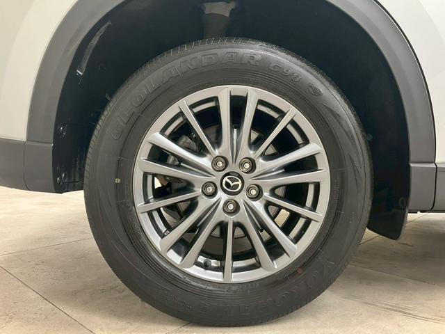 広々とした駐車場をご用意してお待ちしております。展示場には豊富な在庫をご用意。メーカー問わず比較していただけます。【無料通話００７８－６０４２－７７３０】