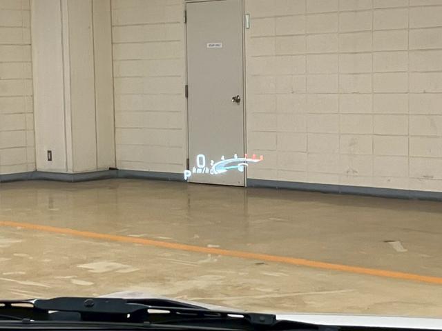 広々とした駐車場をご用意してお待ちしております。展示場には豊富な在庫をご用意。メーカー問わず比較していただけます。【無料通話００７８－６０４２－７７３０】