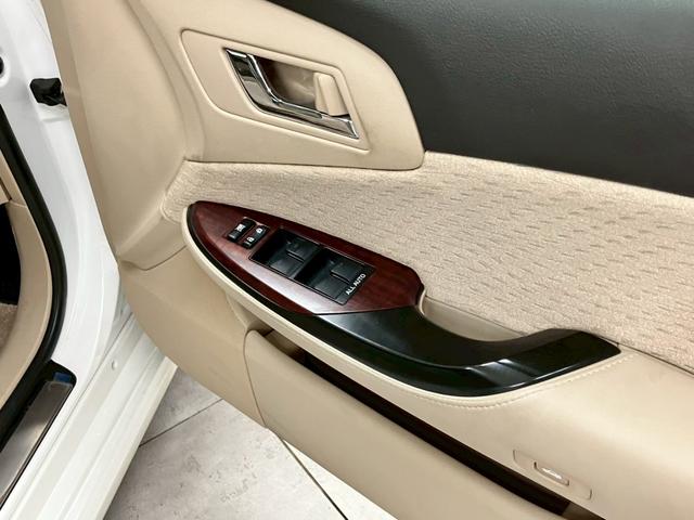 当店は、東京海上日動保険、大同火災の代理店です。任意保険もお客様に合ったプランをご提案させて頂きます。【無料通話００７８－６０４２－７７３０】