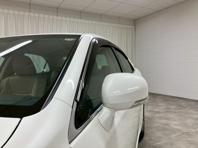 こちらのお車は熟練の担当者が一週間で約１０万台流通する本土のオークション会場より、品質を重視、厳選して仕入れた１台です。お問い合わせお待ちしております。【無料通話００７８－６０４２－７７３０】