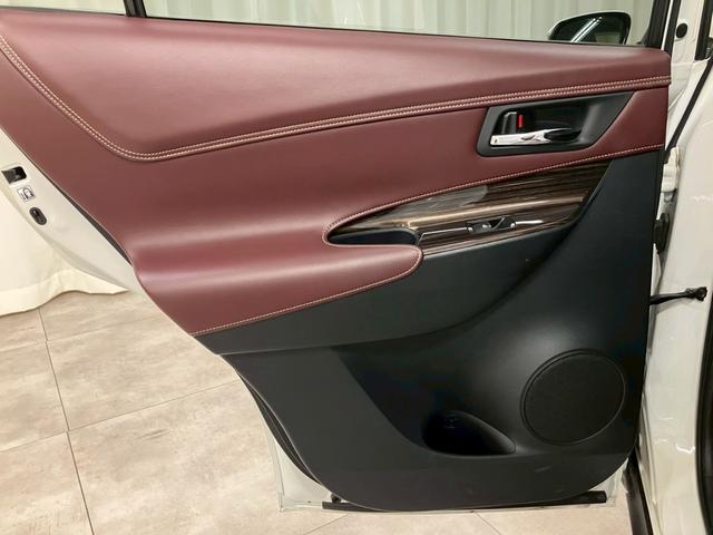 こちらのお車は熟練の担当者が一週間で約１０万台流通する本土のオークション会場より、品質を重視、厳選して仕入れた１台です。お問い合わせお待ちしております。【無料通話００７８－６０４２－７７３０】