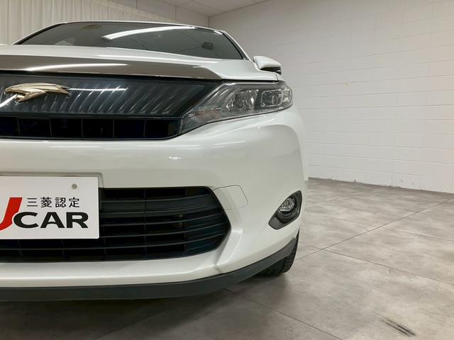 弊社全車両プロの査定士による査定・鑑定書付きで御座います。また、事故車や修復歴車などの取り扱いは１台もございませんのでご安心くださいませ！　【無料通話００７８－６０４２－７７３０】