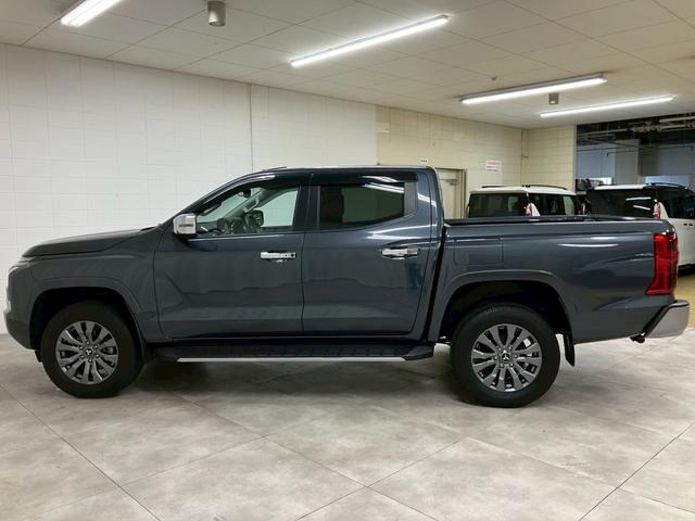 各社ローン取扱い御座います。ローンは最長１２０回（１０年）までご利用可能！毎月の支払料金のご相談やまた審査だけでも可能ですのでお気軽にご相談下さい！【無料通話００７８－６０４２－７７３０】