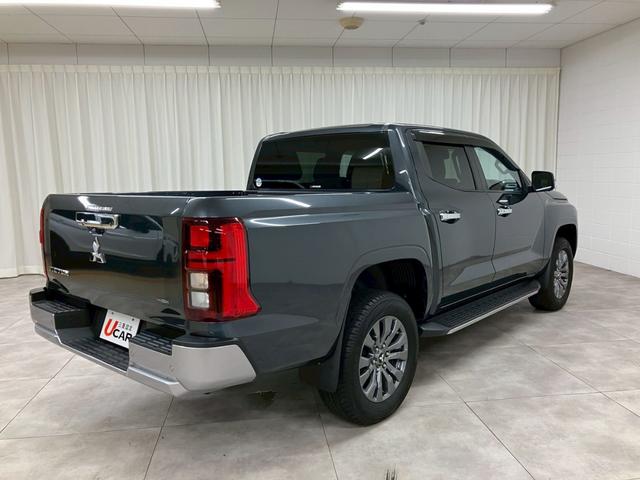 お客様のカーライフをサポートさせて頂きます。販売だけではなく整備も併設した大型のサービス工場で熟練のサービススタッフがサポートさせていただきます。お任せ下さい！【無料通話００７８－６０４２－７７３０】