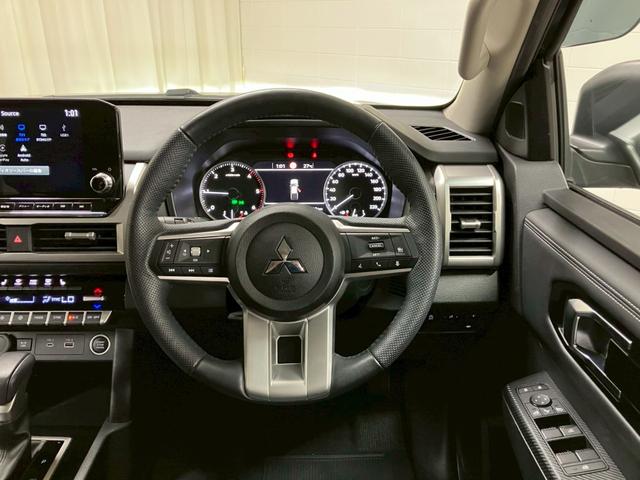 この度は当店の在庫車をご覧いただき誠に有難うございます。お問合せは正規ディーラー琉球三菱クリーンカー琉球　無料電話　”　００７８－６０４２－７７３０　”　（携帯可）までお気軽にお問合せ下さい♪