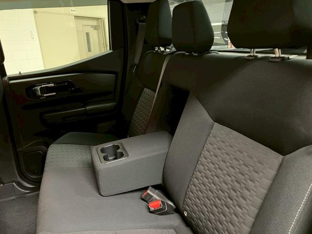 １２ヵ月走行距離無制限の三菱認定中古車保証！！全国の三菱正規ディーラーで受けられる保証有り♪内容詳細につきましては、店舗までお気軽にお問い合わせくださいませ【無料通話００７８－６０４２－７７３０】