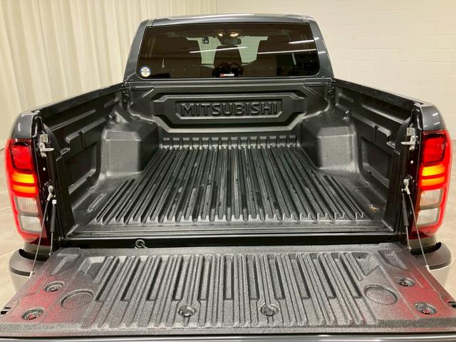 各社ローン取扱い御座います。ローンは最長１２０回（１０年）までご利用可能！毎月の支払料金のご相談やまた審査だけでも可能ですのでお気軽にご相談下さい！【無料通話００７８－６０４２－７７３０】