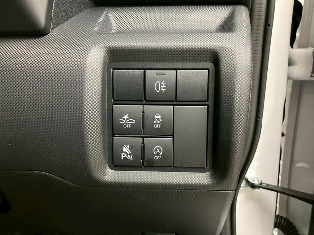 広々とした駐車場をご用意してお待ちしております。展示場には豊富な在庫をご用意。メーカー問わず比較していただけます。【無料通話００７８－６０４２－７７３０】