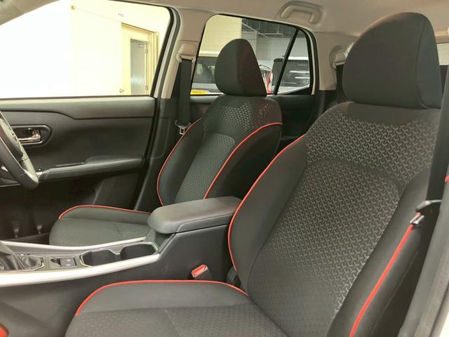 お客様のカーライフをサポートさせて頂きます。販売だけではなく整備も併設した大型のサービス工場で熟練のサービススタッフがサポートさせていただきます。お任せ下さい！【無料通話００７８－６０４２－７７３０】