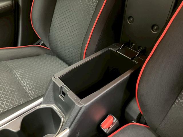 ディーラーならではの安心感、県内最大級２０レーンの自社指定サービス工場完備。熟練のサービススタッフが購入後も長いお付き合いをお客様のお車をサポート致します！【無料通話００７８－６０４２－７７３０】