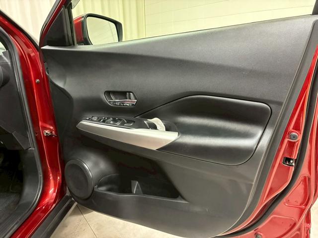 当店は、東京海上日動保険、大同火災の代理店です。任意保険もお客様に合ったプランをご提案させて頂きます。【無料通話００７８－６０４２－７７３０】