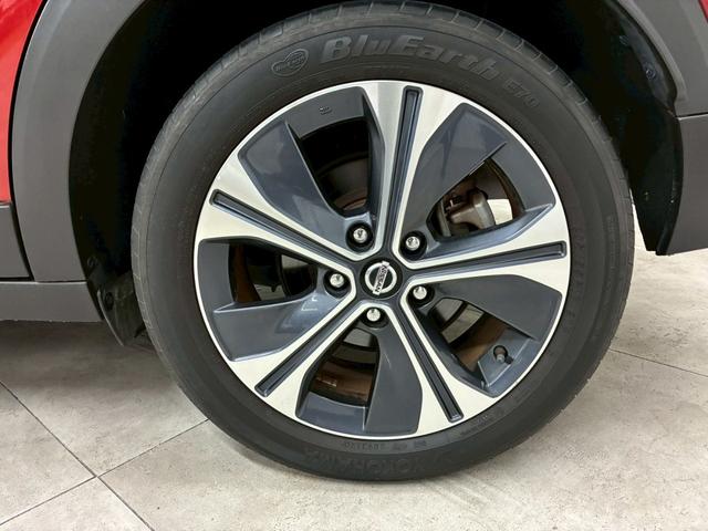 広々とした駐車場をご用意してお待ちしております。展示場には豊富な在庫をご用意。メーカー問わず比較していただけます。【無料通話００７８－６０４２－７７３０】