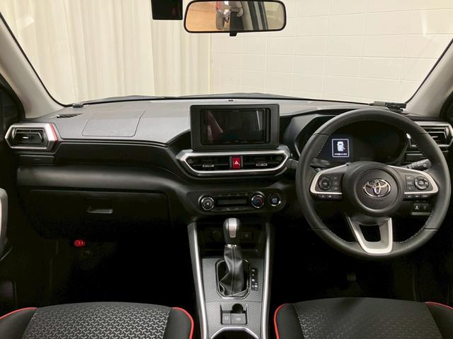 広々とした駐車場をご用意してお待ちしております。展示場には豊富な在庫をご用意。メーカー問わず比較していただけます。【無料通話００７８－６０４２－７７３０】