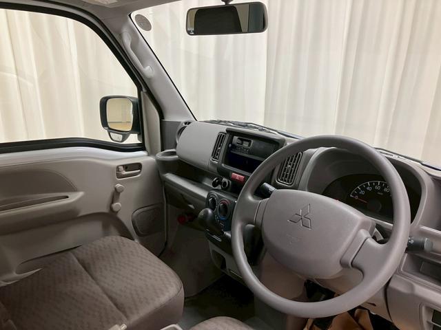 広々とした駐車場をご用意してお待ちしております。展示場には豊富な在庫をご用意。メーカー問わず比較していただけます。【無料通話００７８－６０４２－７７３０】