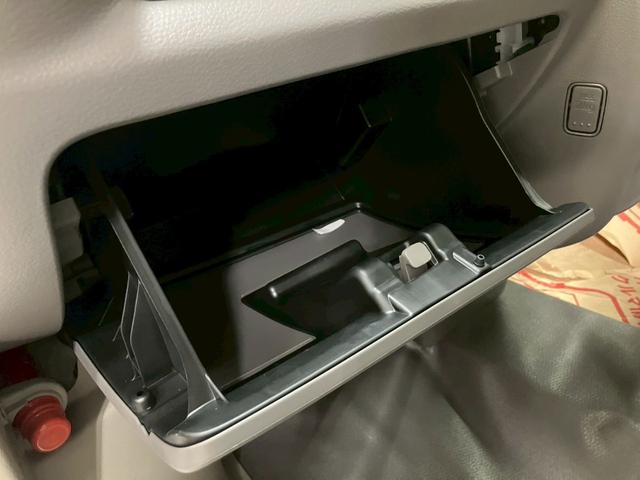 ディーラーならではの安心感、県内最大級２０レーンの自社指定サービス工場完備。熟練のサービススタッフが購入後も長いお付き合いをお客様のお車をサポート致します！【無料通話００７８－６０４２－７７３０】