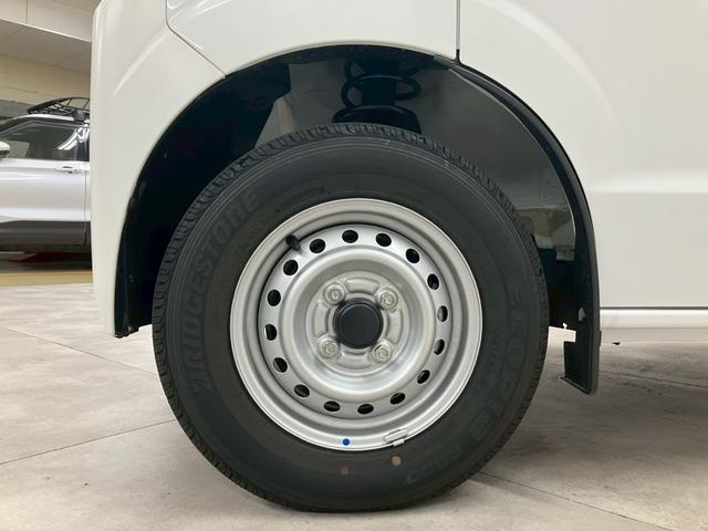 弊社は鈑金工場も併設！おくるまを綺麗な状態でカーライフも安心！ぶつけっちゃった！事故にあってしまった際も迅速対応が可能です！【無料通話００７８－６０４２－７７３０】