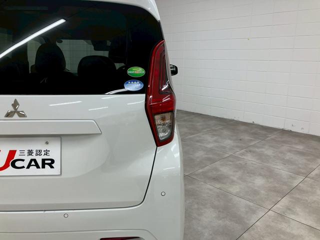 弊社全車両プロの査定士による査定・鑑定書付きで御座います。また、事故車や修復歴車などの取り扱いは１台もございませんのでご安心くださいませ！　【無料通話００７８－６０４２－７７３０】