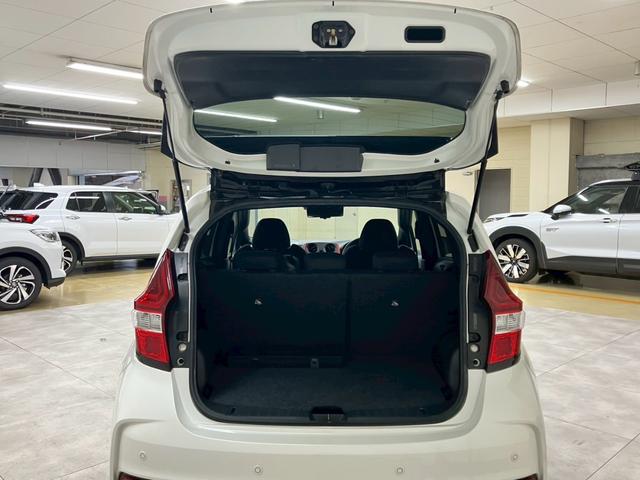 弊社は鈑金工場も併設！おくるまを綺麗な状態でカーライフも安心！ぶつけっちゃった！事故にあってしまった際も迅速対応が可能です！【無料通話００７８－６０４２－７７３０】