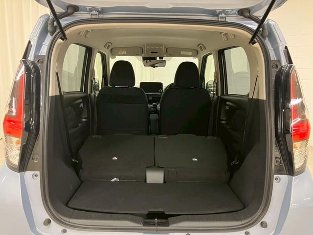 弊社全車両プロの査定士による査定・鑑定書付きで御座います。また、事故車や修復歴車などの取り扱いは１台もございませんのでご安心くださいませ！　【無料通話００７８－６０４２－７７３０】