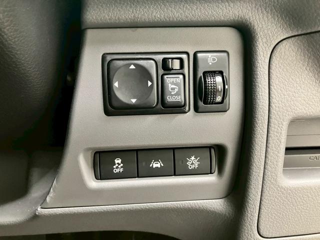 広々とした駐車場をご用意してお待ちしております。展示場には豊富な在庫をご用意。メーカー問わず比較していただけます。【無料通話００７８－６０４２－７７３０】