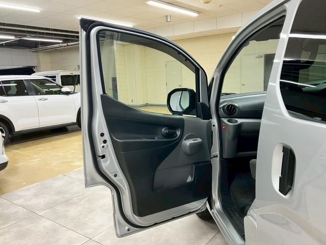 弊社は鈑金工場も併設！おくるまを綺麗な状態でカーライフも安心！ぶつけっちゃった！事故にあってしまった際も迅速対応が可能です！【無料通話００７８－６０４２－７７３０】