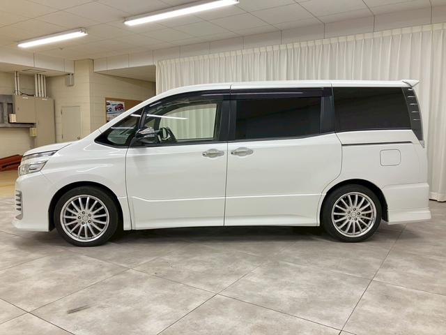 ヴォクシー ZS 煌 ・本土仕入・7人乗り・走行69450km・車検令和9年6月・法定整備付・三菱認定保証・アルパイン9インチナビ・バックカメラ・ETC・ドラレコ・両側電動スライドドア・衝突被害軽減ブレーキ(5枚目)